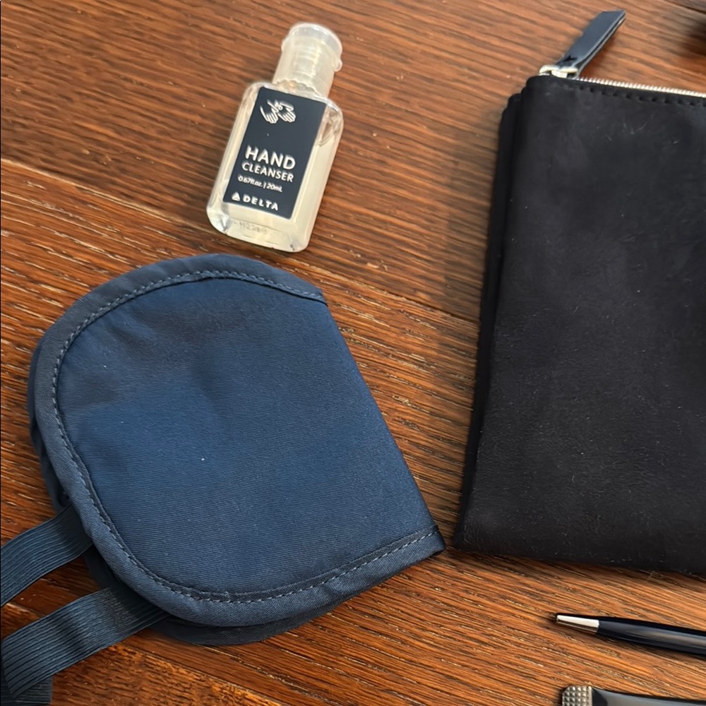 Air France Business Class Soft Travel Kit - Picture 3 of 5